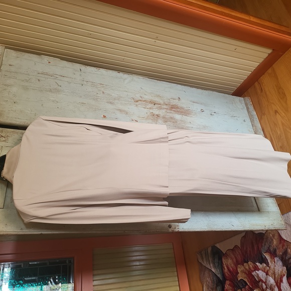 STUDIO ONE SUIT - Picture 5 of 11